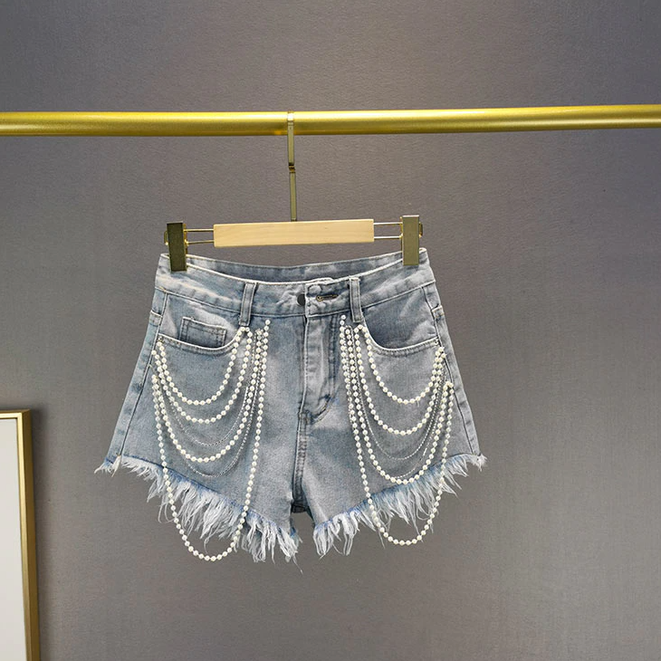 Pantalones cortos vaqueros con borlas de perlas