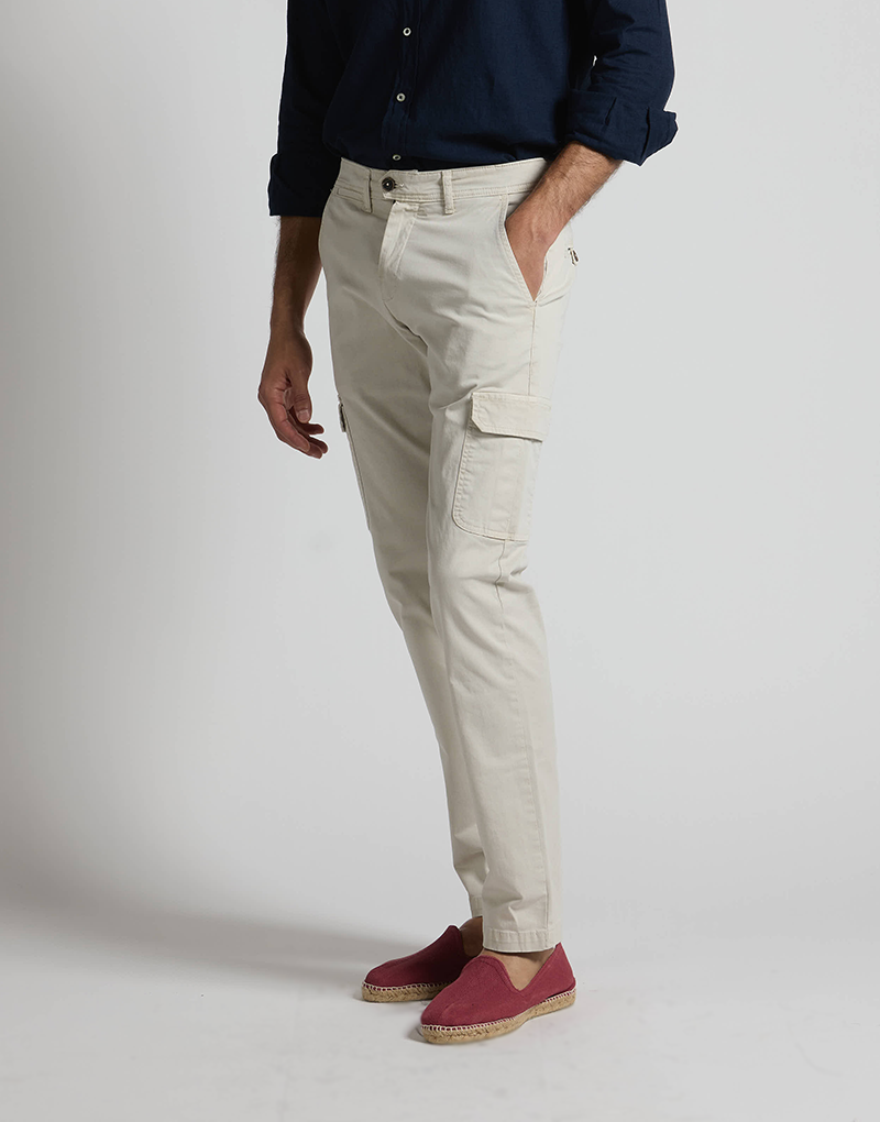 Pantalón cargo basic piedra